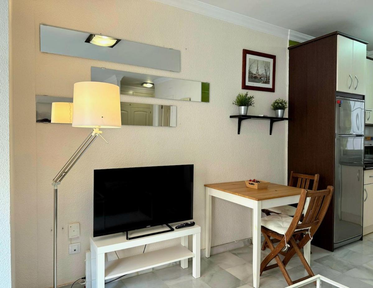 Apartamento Estudio Junto A La Playa De La Malagueta & Parking *