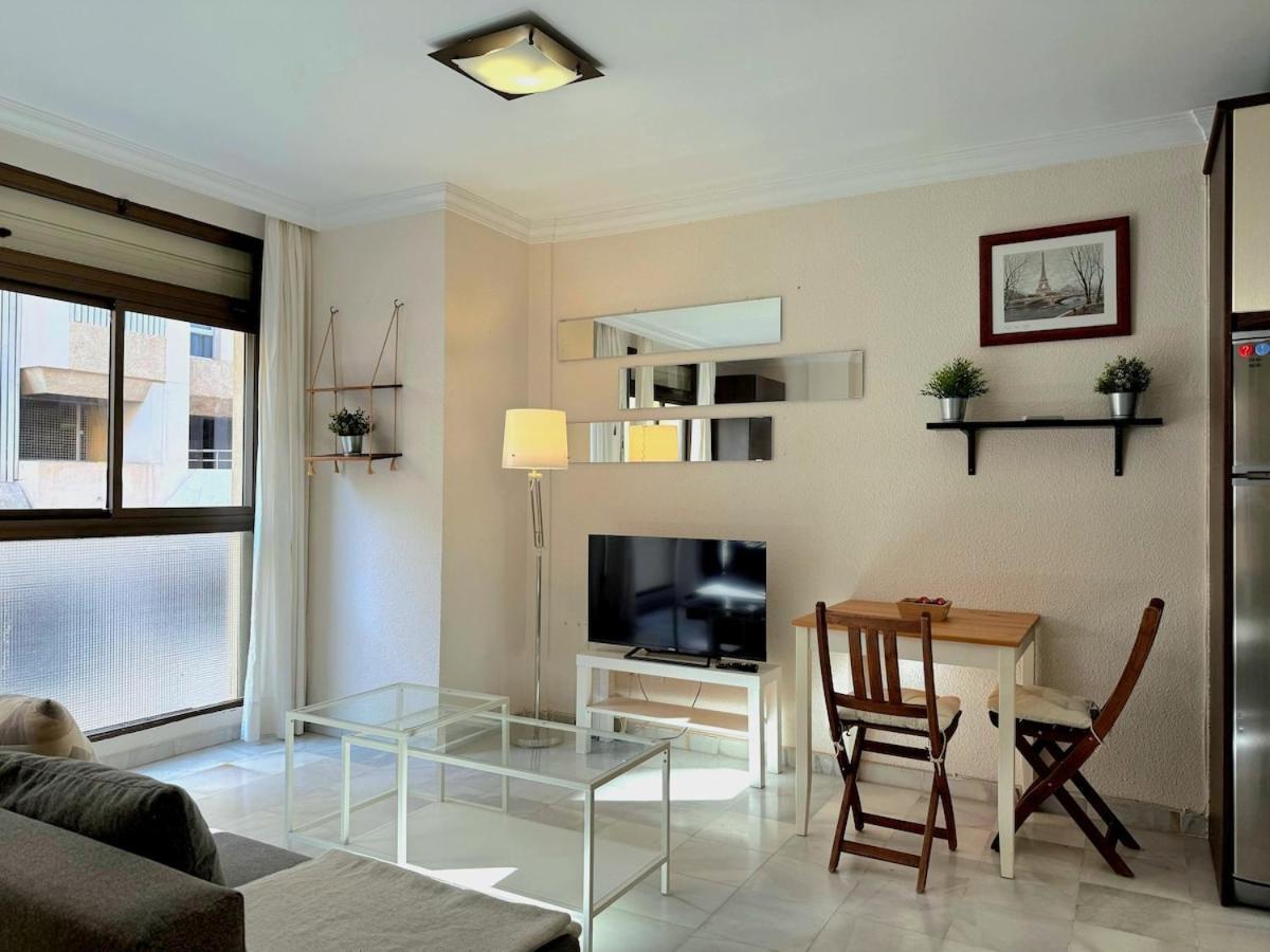 Apartamento Estudio Junto A La Playa De La Malagueta & Parking Málaga
